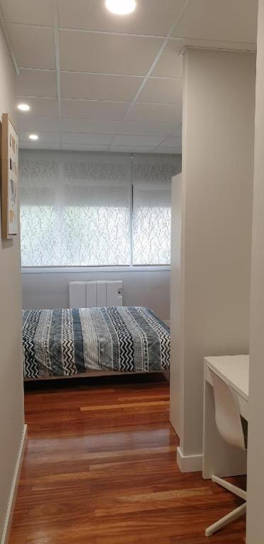 Pension Guggenheim Riverview Hbi01297 Bilbao Room photo